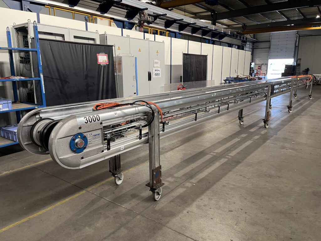 Farman reaches a new record: +3000 accumulation conveyors product !